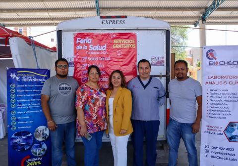 Equipo dispensario médico Zozutla